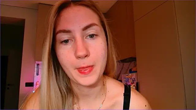 BluueSilk online show from January 2026 06:16:01 AM