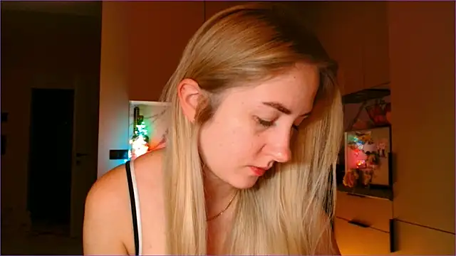 Snapshot of BluueSilk chatting on February 2026 06:31:02 AM BluueSilk online show from February 2026 06:31:02 AM