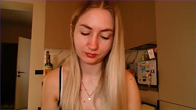 Snapshot of BluueSilk chatting on February 2026 06:58:01 AM BluueSilk online show from February 2026 06:58:01 AM