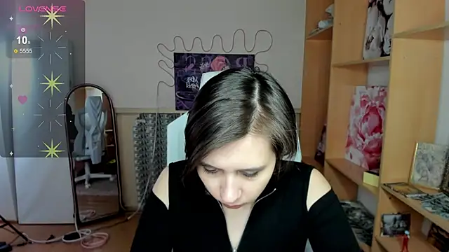 Snapshot of Scarlet_Sirenn chatting on February 2026 07:51:01 AM Scarlet Sirenn online show from February 2026 07:51:01 AM