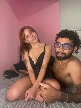 casal atrevido online show from April 2026 04:55:01 PM