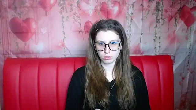 Snapshot of LilianaShine chatting on February 2026 06:07:01 AM LilianaShine online show from February 2026 06:07:01 AM