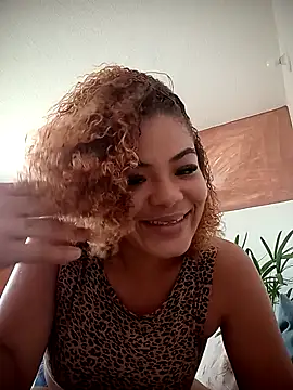 Snapshot of QuartoFechado chatting on February 2026 01:48:02 PM QuartoFechado online show from February 2026 01:48:02 PM