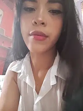 Luucia 09 online show from April 2026 07:41:01 PM