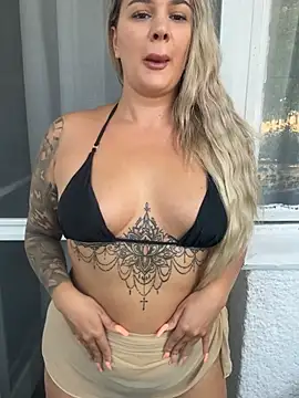 sexybatwomen33 online show from July 2026 05:00:01 AM