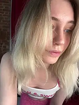 LovelyMiu online show from March 2026 01:28:01 PM