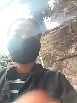 Snapshot of Sunali_Bendre chatting on February 2026 03:38:02 AM Sunali Bendre online show from February 2026 03:38:02 AM