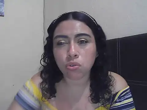 Snapshot of DalilahMx chatting on July 2026 01:52:01 AM DalilahMx online show from July 2026 01:52:01 AM