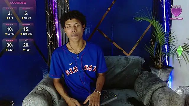 Snapshot of Walkers05 chatting on April 2026 04:35:01 PM Walkers05 online show from April 2026 04:35:01 PM