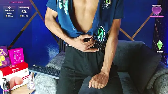 Snapshot of Walkers05 chatting on April 2026 04:52:02 PM Walkers05 online show from April 2026 04:52:02 PM