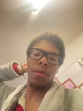 Snapshot of ELPikaPreta chatting on February 2026 04:06:02 AM ELPikaPreta online show from February 2026 04:06:02 AM