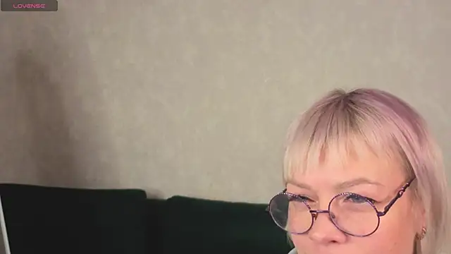 Ann Annise online show from March 2026 01:01:01 AM