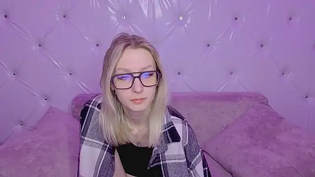 Snapshot of Akiro_Kim7 chatting on February 2026 01:47:02 AM Akiro Kim7 online show from February 2026 01:47:02 AM