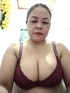 Baby-bigtits2026 online show from April 2026 10:24:01 AM