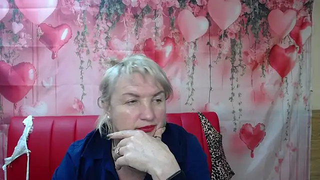 Snapshot of RenataDaster chatting on May 2026 11:14:02 PM RenataDaster online show from May 2026 11:14:02 PM