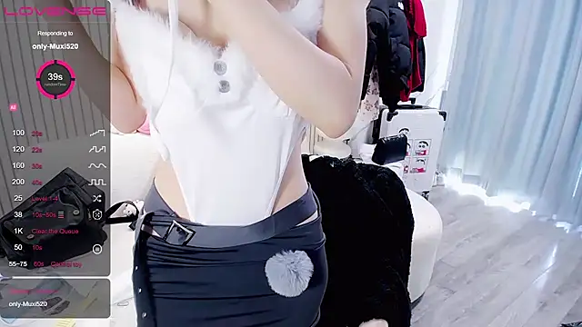 Snapshot of Muxi-destiny520 chatting on February 2026 03:46:01 AM Muxi-destiny520 online show from February 2026 03:46:01 AM