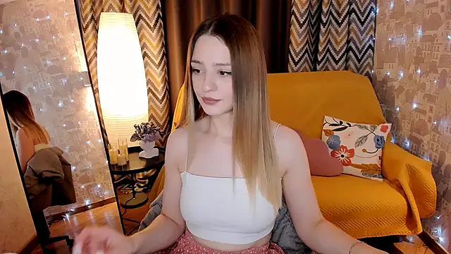 Snapshot of cherrykississ chatting on February 2026 08:38:01 AM cherrykississ online show from February 2026 08:38:01 AM