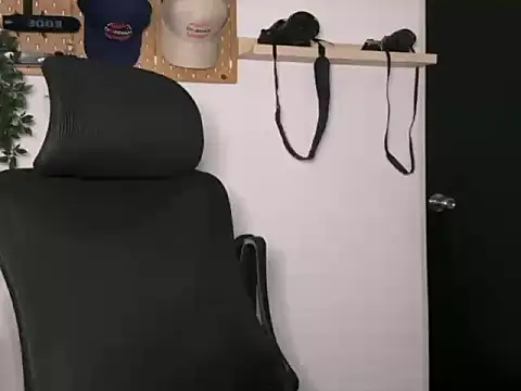 Snapshot of SamDornan51 chatting on February 2026 11:09:02 PM SamDornan51 online show from February 2026 11:09:02 PM