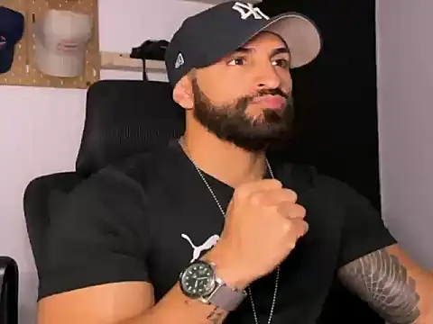 Snapshot of SamDornan51 chatting on February 2026 03:07:02 AM SamDornan51 online show from February 2026 03:07:02 AM