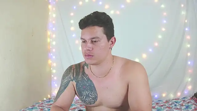 Snapshot of Eternalfuego chatting on February 2026 05:48:01 AM Eternalfuego online show from February 2026 05:48:01 AM