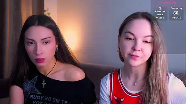 AricaPetties online show from April 2026 05:13:02 PM