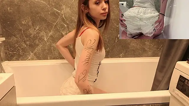 Snapshot of CarmenScott chatting on February 2026 09:24:01 PM CarmenScott online show from February 2026 09:24:01 PM