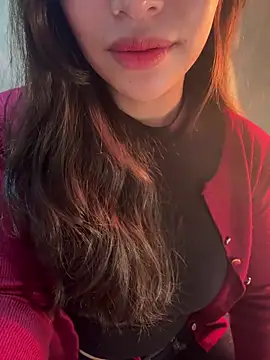 Snapshot of QuynhAnh_2k1 chatting on February 2026 07:34:01 AM QuynhAnh 2k1 online show from February 2026 07:34:01 AM