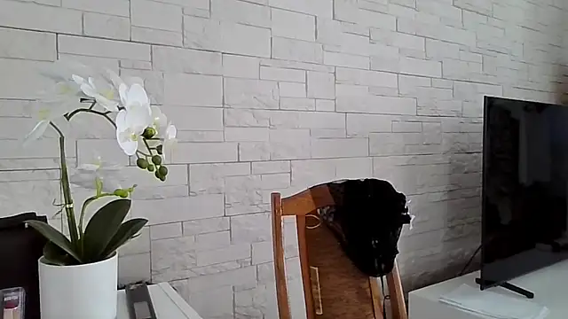Snapshot of JuliaLovely chatting on June 2026 02:09:01 PM JuliaLovely online show from June 2026 02:09:01 PM