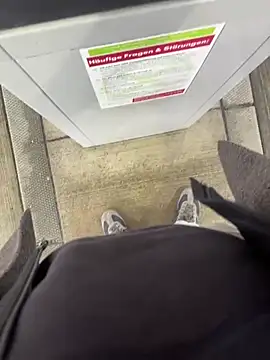 Lennart1869 online show from February 2026 03:09:02 PM