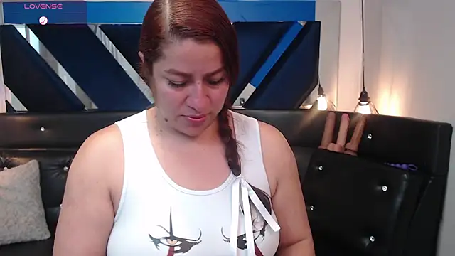 Snapshot of Alison-mar chatting on July 2026 07:30:01 PM Alison-mar online show from July 2026 07:30:01 PM