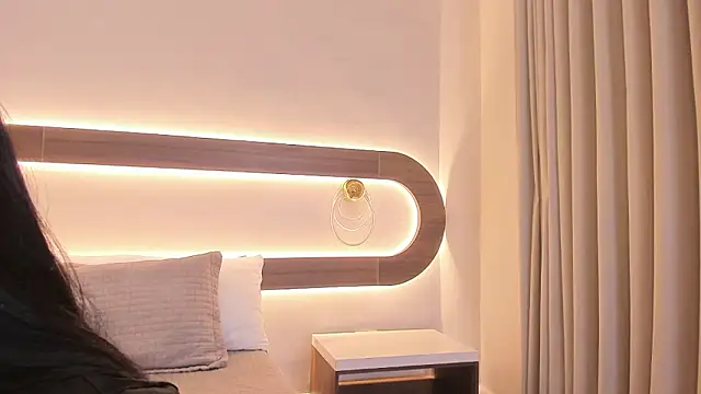 Snapshot of Violeta_sum chatting on February 2026 12:15:01 PM Violeta sum online show from February 2026 12:15:01 PM