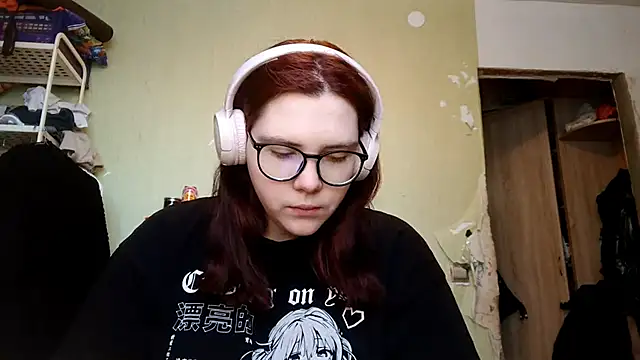 Snapshot of VannessaDillenbeck chatting on February 2026 09:23:01 AM VannessaDillenbeck online show from February 2026 09:23:01 AM