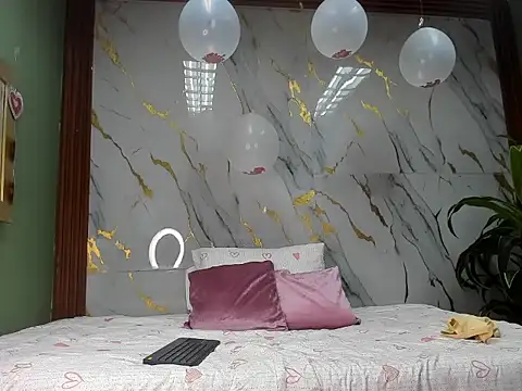 Snapshot of Amanda_Rossi chatting on February 2026 07:44:02 PM Amanda Rossi online show from February 2026 07:44:02 PM