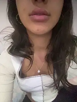 Snapshot of Nour-Lina chatting on February 2026 12:48:02 PM Nour-Lina online show from February 2026 12:48:02 PM