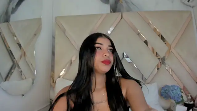 honeyhtx online show from June 2026 01:03:01 PM
