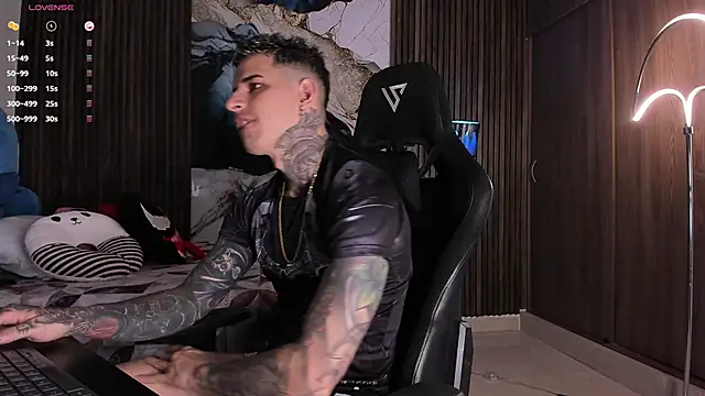 trisstann  online show from March 2026 05:08:01 PM