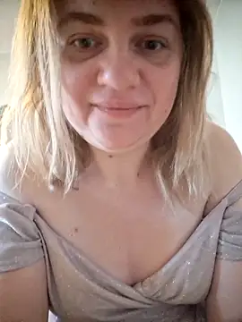 Snapshot of VitniKis chatting on February 2026 07:29:01 AM VitniKis online show from February 2026 07:29:01 AM