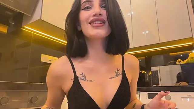 Snapshot of BlackFox_V chatting on February 2026 08:58:01 PM BlackFox V online show from February 2026 08:58:01 PM