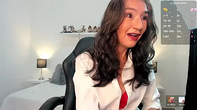 Snapshot of Emma_Mendozaa chatting on February 2026 11:32:01 AM Emma Mendozaa online show from February 2026 11:32:01 AM