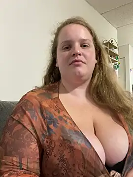 Snapshot of bbq-queen chatting on July 2026 12:13:01 AM bbq-queen online show from July 2026 12:13:01 AM