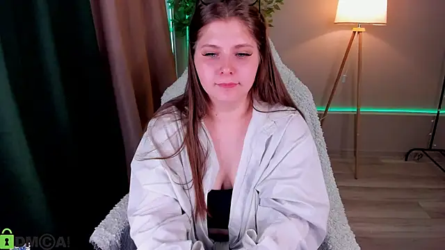 Snapshot of Lumi_Ra chatting on March 2026 07:15:01 AM Lumi Ra online show from March 2026 07:15:01 AM