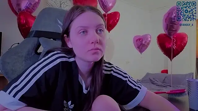 Snapshot of Holy_Kveta chatting on February 2026 03:03:01 AM Holy Kveta online show from February 2026 03:03:01 AM