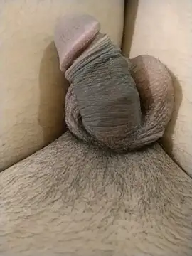 Snapshot of rosz_ chatting on March 2026 05:09:02 PM rosz online show from March 2026 05:09:02 PM