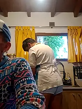 LuxuCum online show from February 2026 06:58:01 PM