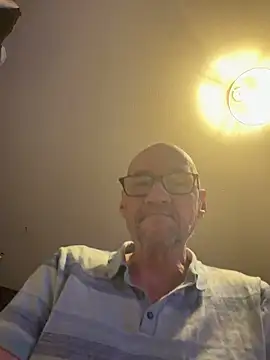 dirtyjaz04 online show from April 2026 09:37:02 PM