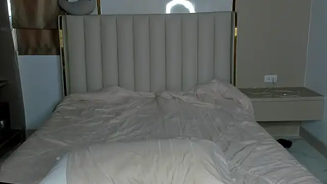 Snapshot of stellaa_quenn chatting on April 2026 12:17:01 AM stellaa quenn online show from April 2026 12:17:01 AM