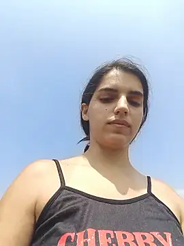 SoniaMoonnnnn online show from May 2026 08:55:01 AM
