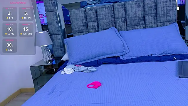 Samantha Mont online show from March 2026 04:11:02 PM