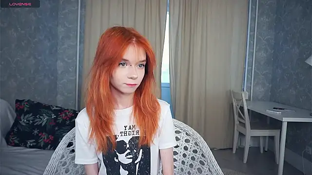 Snapshot of TarynPalek chatting on February 2026 06:29:02 AM TarynPalek online show from February 2026 06:29:02 AM