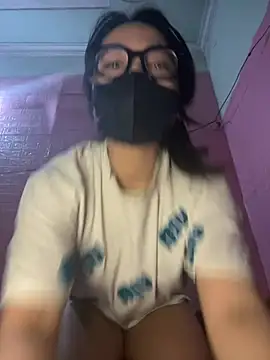 Snapshot of Leeeiuu chatting on March 2026 03:14:01 PM Leeeiuu online show from March 2026 03:14:01 PM